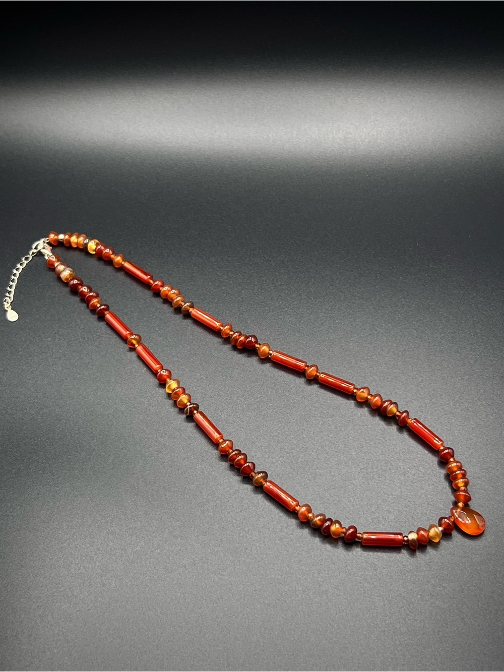 𝐄𝐌𝐁𝐄𝐑 𝐕𝐄𝐈𝐋  | 𝖧𝖺𝗇𝖽𝗆𝖺𝖽𝖾 𝖦𝖾𝗆𝗌𝗍𝗈𝗇𝖾 Necklace